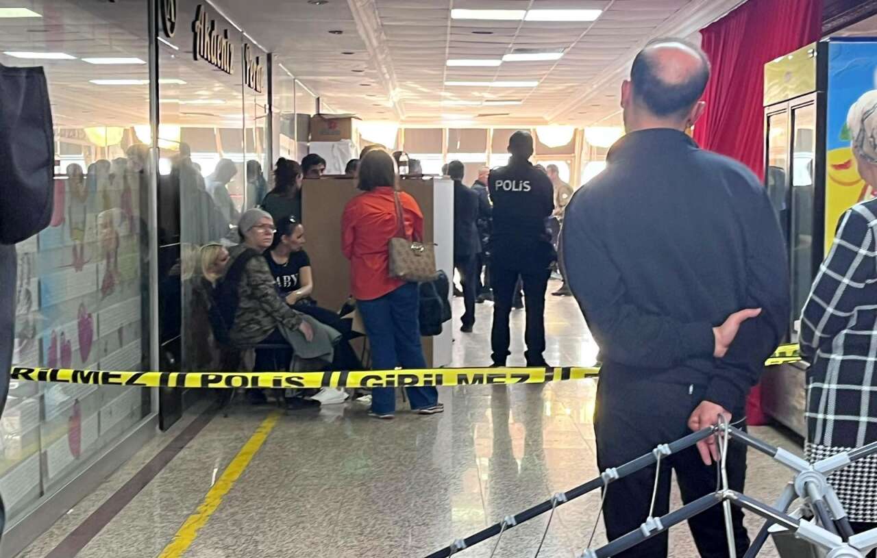 Eski eşinin çalıştığı terzi dükkanını bastı! 2 kişi hayatını kaybetti 4